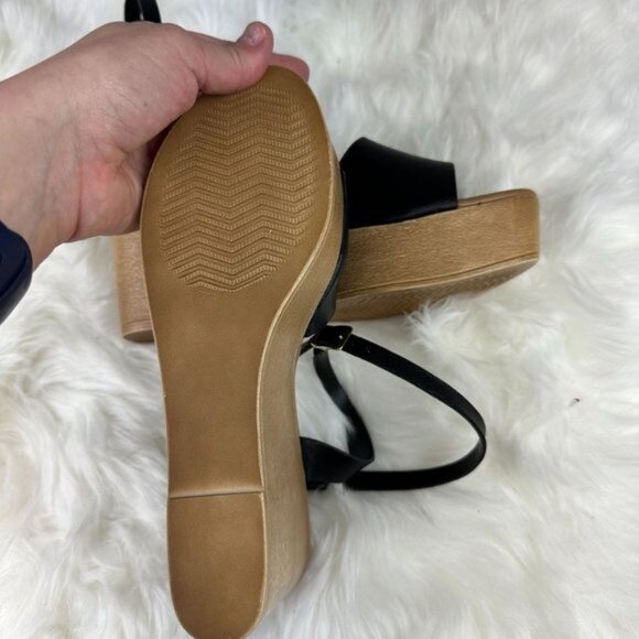 Steve Madden Welsh Wedge Sandals in Black Leather - Picture 6 of 6